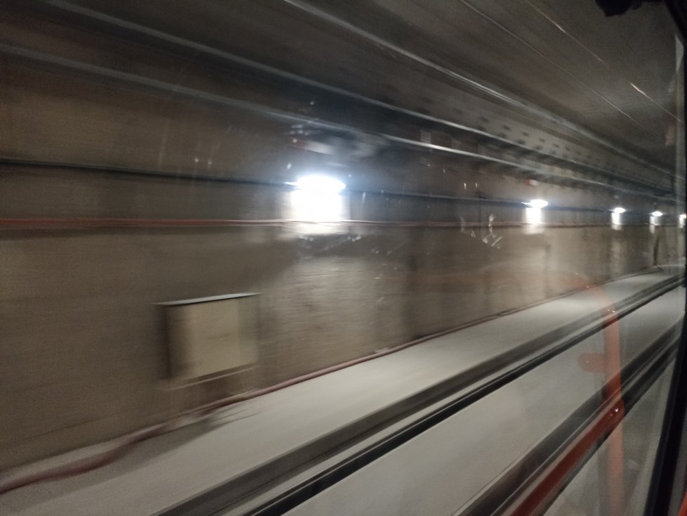 Tunel k univerzitnímu kampusu s 602 metry je nejdelším tramvajovým tunelem v Česku.