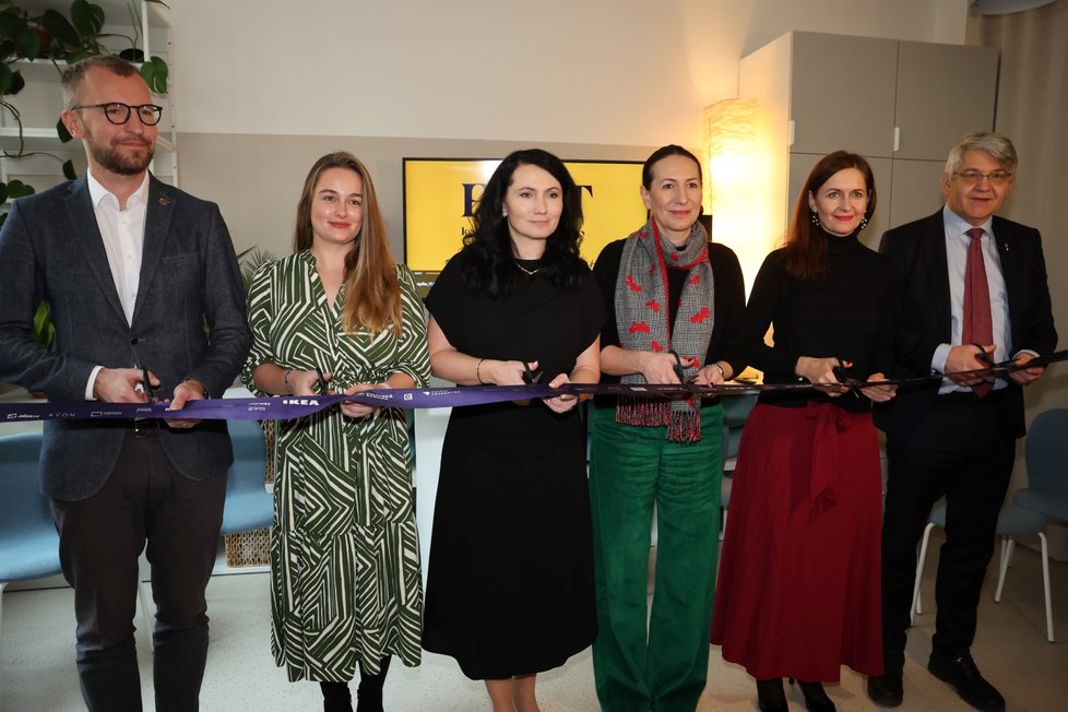 Slavnostní otevření komplexního centra pro oběti sexualizovaného násilí PORT v Praze