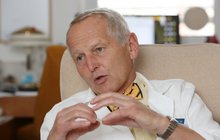 Prof. Jan Pirk radí: Jak poznáte blížící se infarkt? 