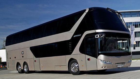 Zájezdové autobusy Neoplan: Především turistické