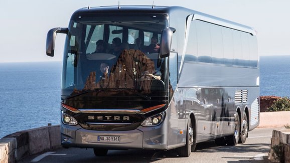 Jízdní dojmy: Setra 500 Topclass - Dálnice i vlásenky