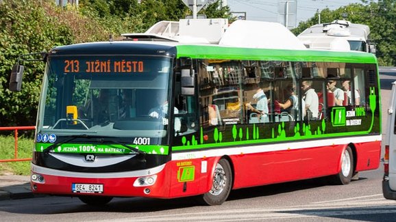 Elektrobus SOR EBN 11 po roce provozu v Praze
