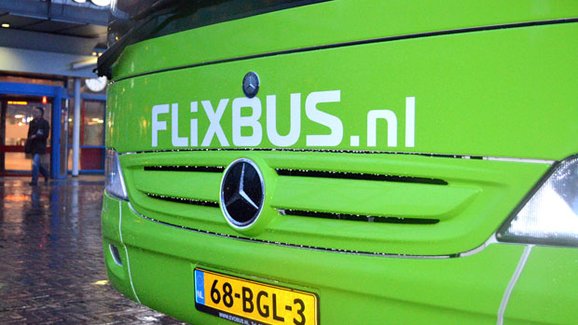 FlixBus rozšiřuje nabídku o nové turistické linky na Lipno i k Balatonu