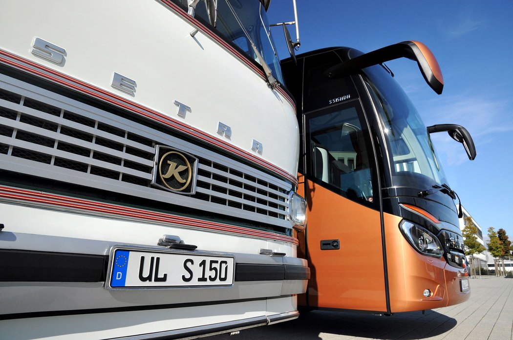 Setra Panorama a Setra TopClass S 515 HDH