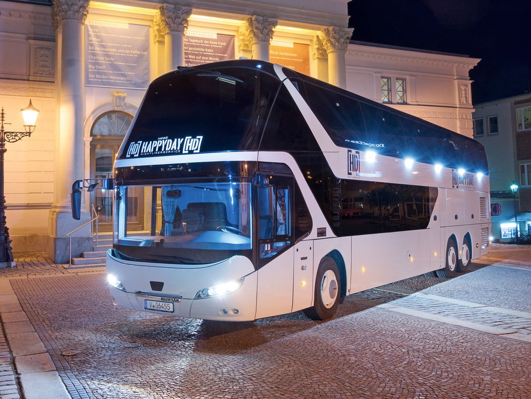 Neoplan Skyliner