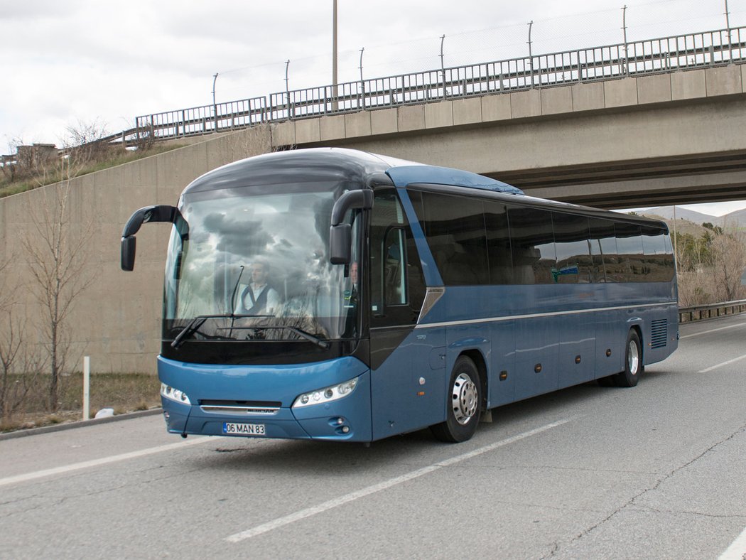 Jetliner dobře zvládá turistickou i linkovou přepravu