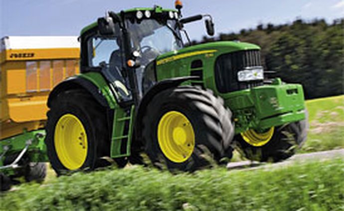 Český trh v roce 2011: Zaregistrováno 2.757 nových traktorů, vede John Deere