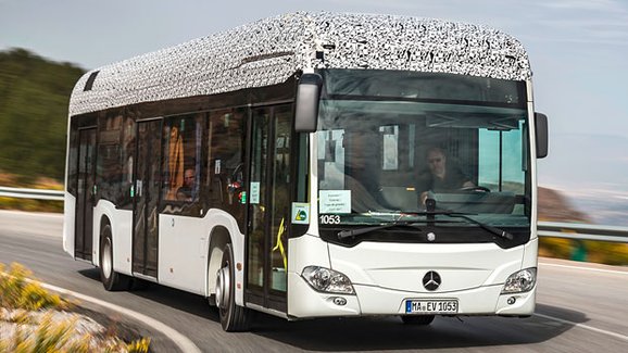 Mercedes-Benz připravuje rozšíření řady městských autobusů Citaro o elektrobus 