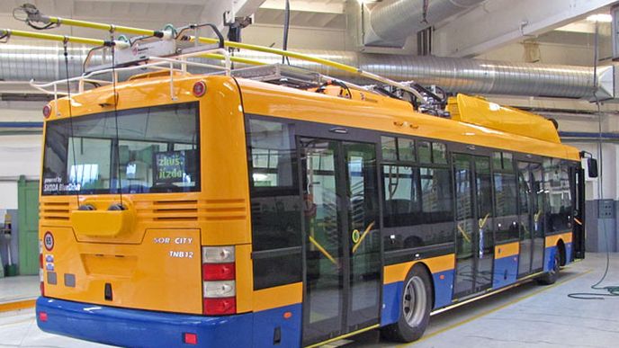 Zlín převzal první z nových bateriových trolejbusů Škoda 30 TR Zlín převzal první z nových bateriových trolejbusů Škoda 30 TR