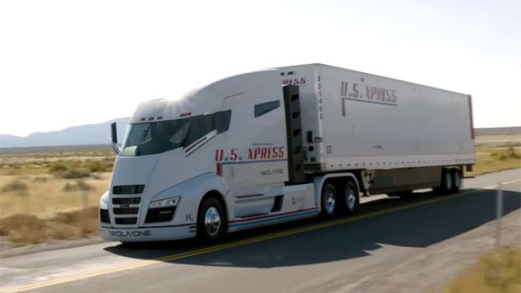 Nikola Motor Company předvádí v pohybu elektrický tahač One 