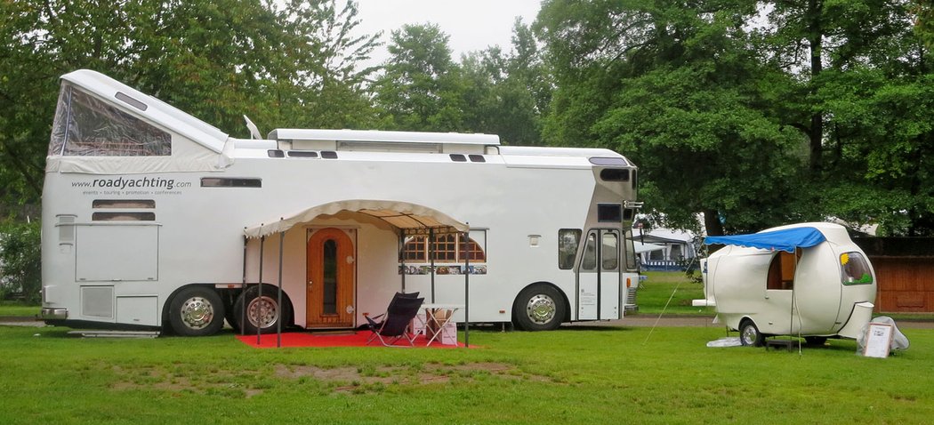 Neoplan Skyliner Roadyacht