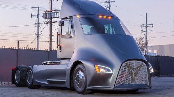Thor Trucks ET-One: Elektrická novinka je vyzyvatelem tahače Tesly