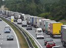 Země EU chtějí u nákladních aut v roce 2030 o 30 procent nižší emise