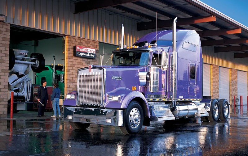 Kenworth W900