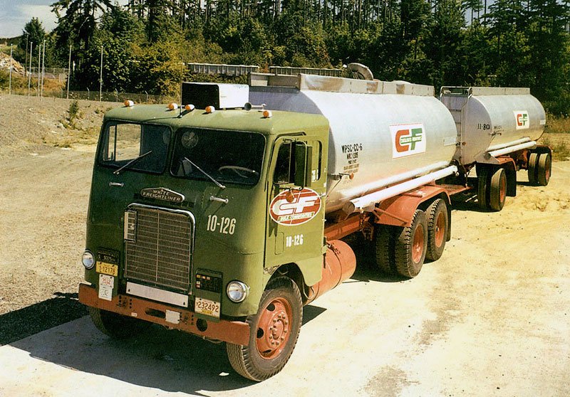 Freightliner COE Tanker (1966)