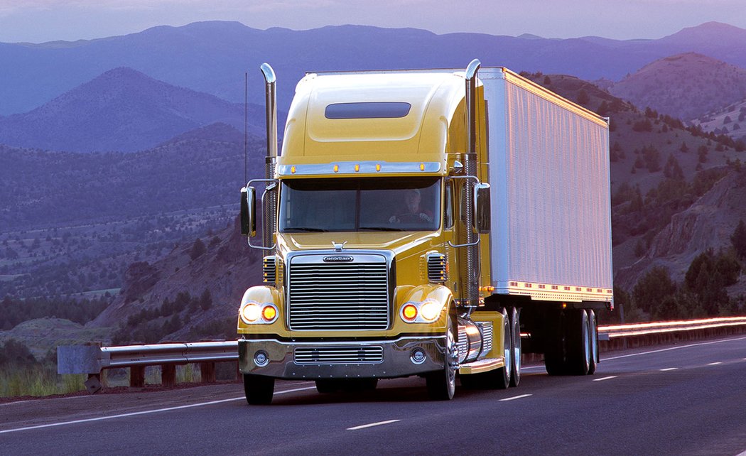 Freightliner Coronado Raised Roof  (2002-2009)