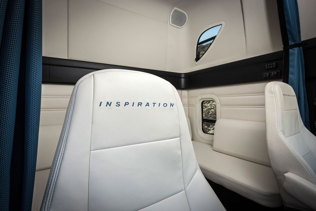 Freightliner Inspiration Truck (2015)