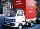 Koncem osmdesátých let vyráběla britská pobočka koncernu GM malé valníčky pod jménem Bedford Rascal pro užitečnou hmotnost 650 kg. Malý Bedford (dnes již zaniklé značky) poháněl přes pětistupňovou převodovku a zadní pevnou nápravu původně japonský čtyřvál