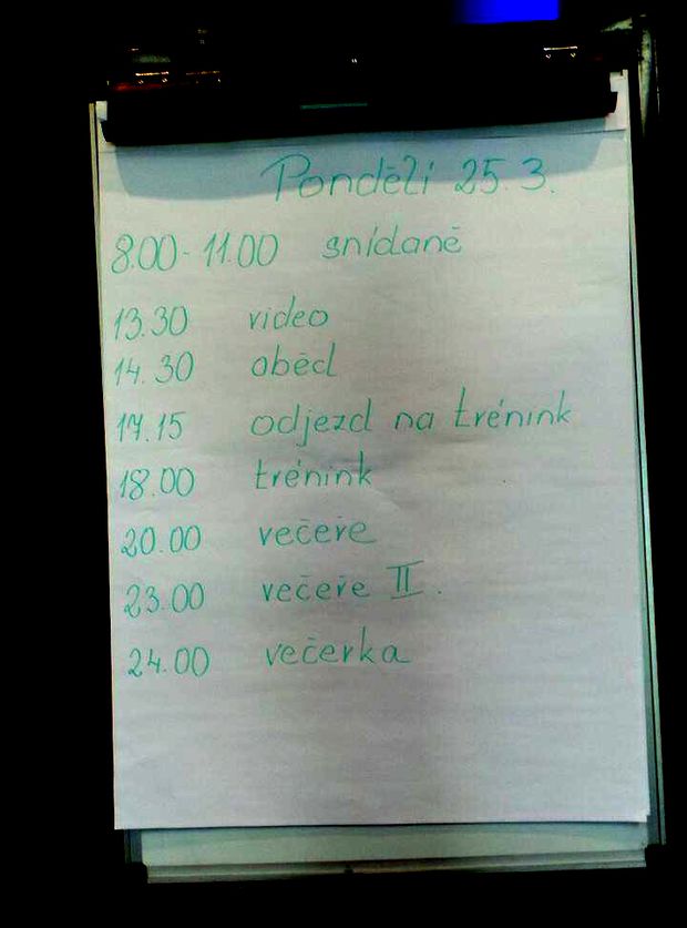 Program fotbalové reprezentace na pondělí. Program fotbalové reprezentace na pondělí.