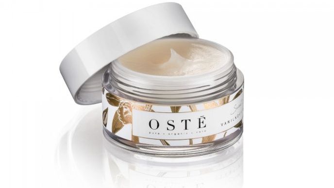 Kokosový balzám na rty Sweet Care, Osté, fann.cz, 270 Kč/15ml