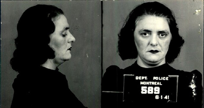 Annie Parker, zatčená v roce 1941 za prostituci, připomíná člena Adamsovy rodiny