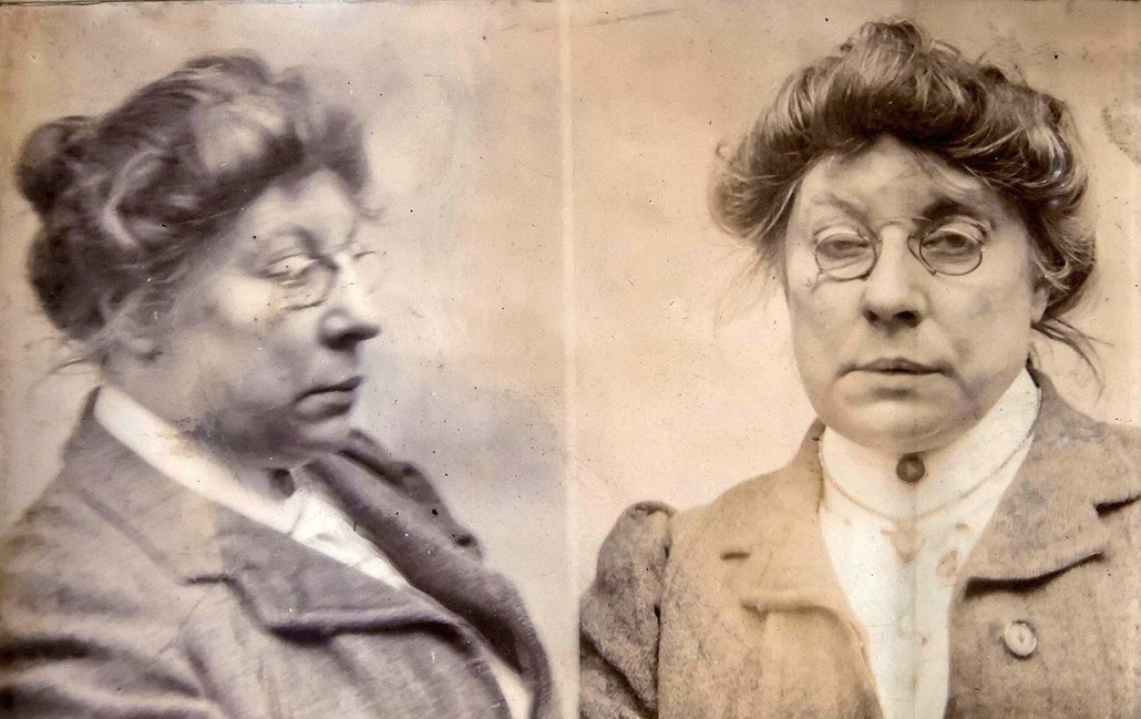 V roce 1912 putovala za mříže padesátiletá „bordelmamá“ Anne Yates. Musela též zaplatit pokutu pět liber