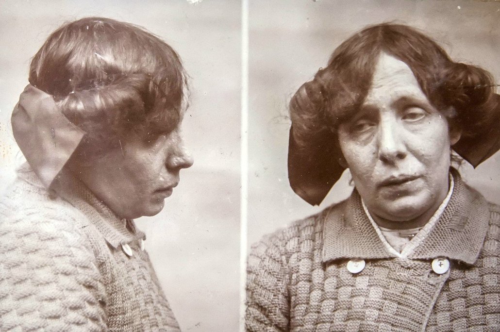 Za nabídku sexu za úplatu byla pokutována devětadvacetiletá Gertrude Myers roku 1908