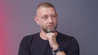 Pavel Houdek: Dětští predátoři jsou jako švábi. Ve tmě se rozlezou, když se rozsvítí, utečou Pavel Houdek: Dětští predátoři jsou jako švábi. Ve tmě se rozlezou, když se rozsvítí, utečou