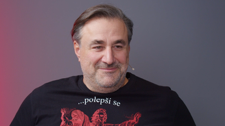 Michopulos: Turek a Macinka? Nevzdělaný tupec s mozkem 14letého dítěte a Klausův komorník ministrem Michopulos: Turek a Macinka? Nevzdělaný tupec s mozkem 14letého dítěte a Klausův komorník ministrem