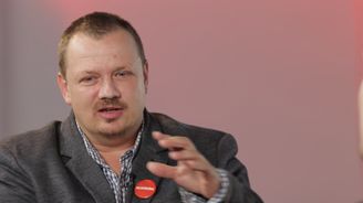 Kroupa: Vyznamenání od Zemana jsou bezcenné tretky, dějiny na něj určitě zapomenou, Gott zranil tisíce lidí Kroupa: Vyznamenání od Zemana jsou bezcenné tretky, dějiny na něj určitě zapomenou, Gott zranil tisíce lidí