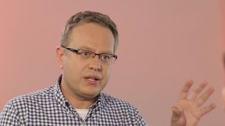 Václav Moravec: Společnost je plná buranství, útoky jsou stále pokleslejší, moji umanutost by měli diváci ocenit Václav Moravec: Společnost je plná buranství, útoky jsou stále pokleslejší, moji umanutost by měli diváci ocenit