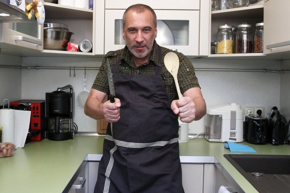 David Suchařípa v kuchyni