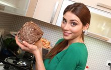 PROSTŘENO podle Miss: Domanská pohořela s domácím chlebem! +VIDEO