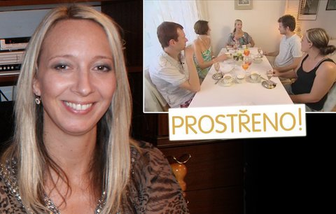 Prostřeno! Nejsem žádná štěkna!, brání se Linda. Tereza jí ale nešetří