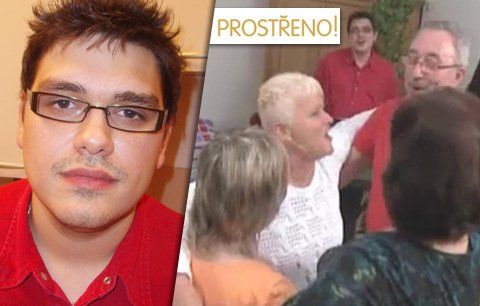 Prostřeno! Vyladěná zábava v ložnici: Víno, ženy, tanec a zpěv!