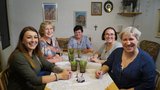 Prostřeno! plné žen: Slzičky, intriky i tajemná Kamasútra v knihovničce!