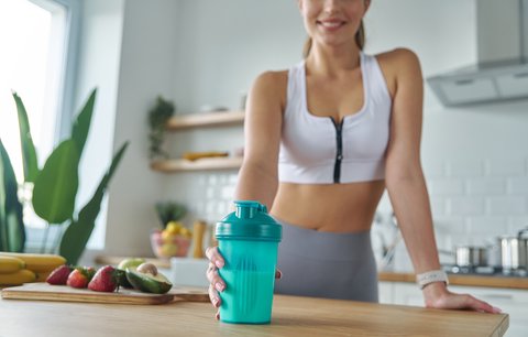 Protein vám pomůže zhubnout! S naším kódem ho teď nakoupíte s 33% slevou