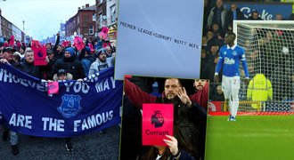 Protesty Evertonu: Kartičky o korupci byly všude, letadlo jste v TV neviděli