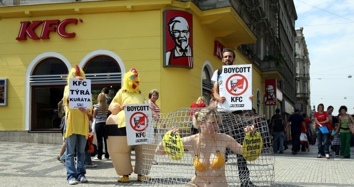 Protest před KFC