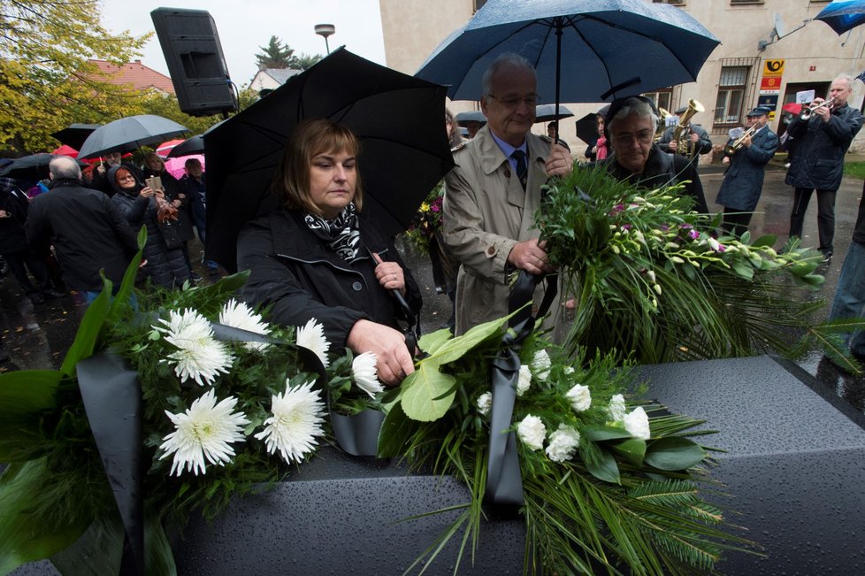 Praktičtí lékaři pořádali ve Žlebech na Kutnohorsku symbolický pohřeb zavřené ordinace.