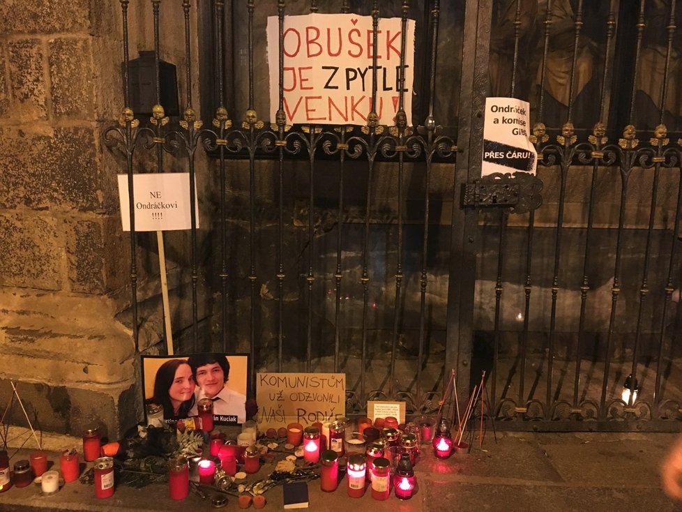 Protest proti Zdeňku Ondráčkovi v Plzni