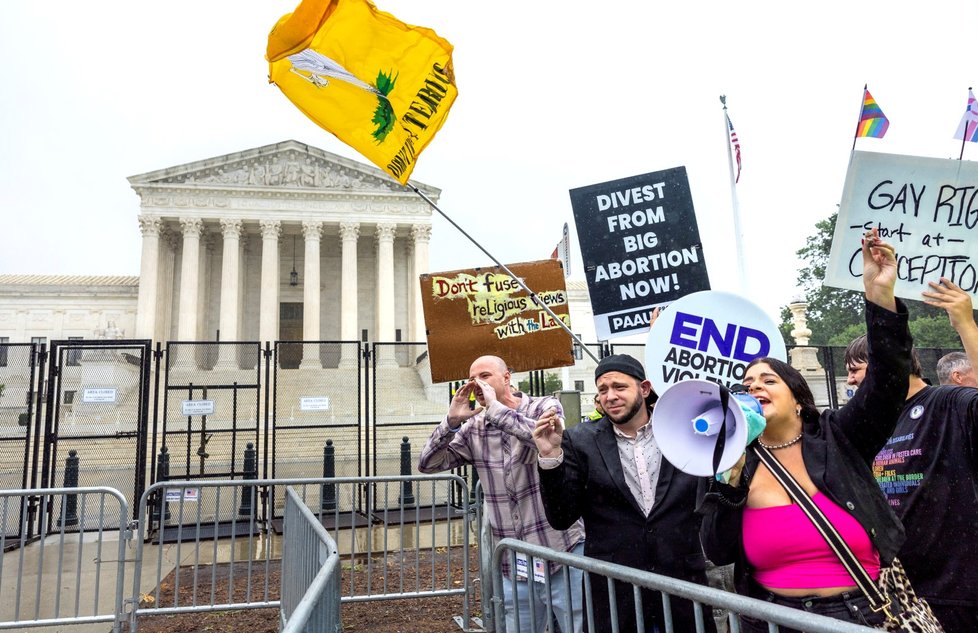 Protesty proti zákazu potratů v USA (23. 6. 2022)