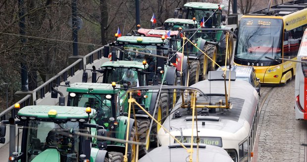 Čeští zemědělci se 20. března připojí k protestům v EU. Výborný žádá: Neblokujte dopravu