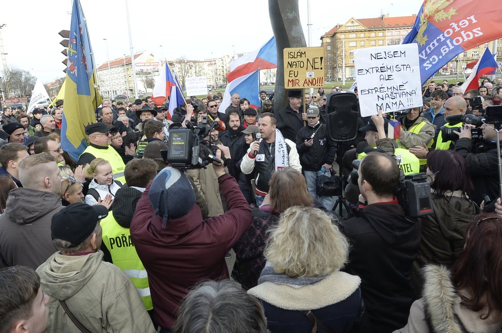 Tradice uprchlíků by se podle experta na integraci neměly primárně odmítat.