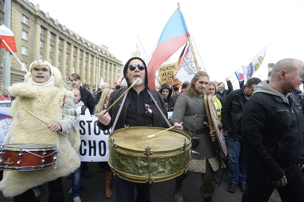 Protesty v Praze: Pochod z Vítězného náměstí proti politice české vlády (6. 2. 2016)