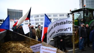 Traktorová blokáda Prahy aneb Politická hra v režii radikálů z proruských demonstrací