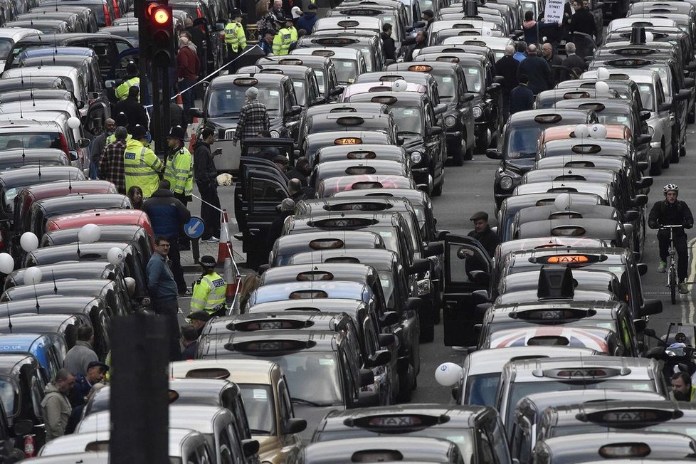 Protesty londýnských taxikářů