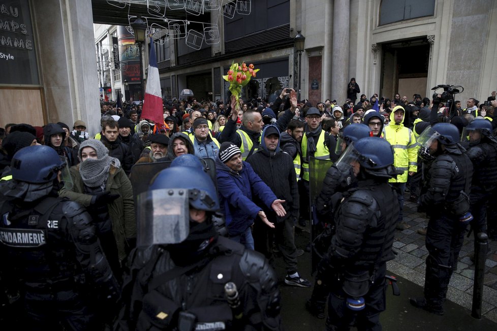 Protesty žlutých vest v Paříži (8.12.2018)