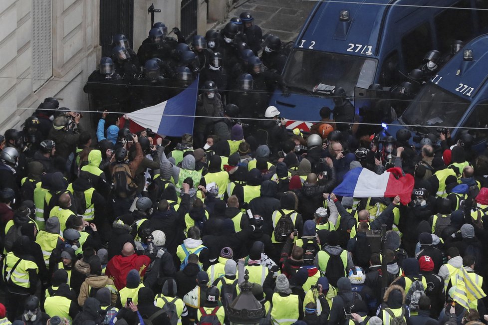 Protesty žlutých vest v Paříži (8.12.2018)