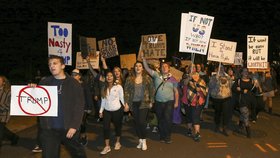 V několika amerických městech vypukly protesty proti zvolení Donalda Trumpa.